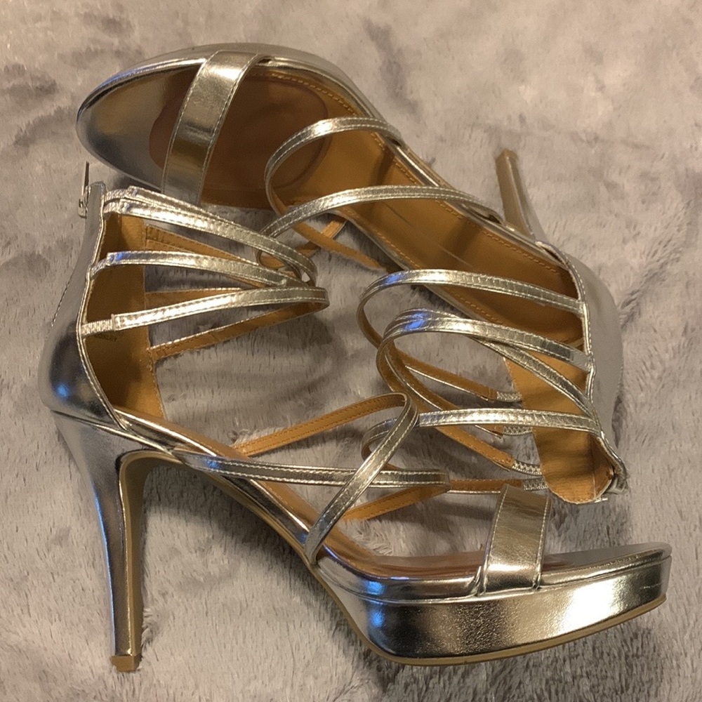 REPORT Loxley Pump, Silver, 11M